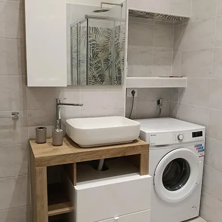 Petit Maison *